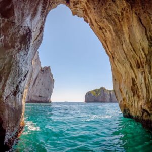 Passeio de barco na Gruta Azul